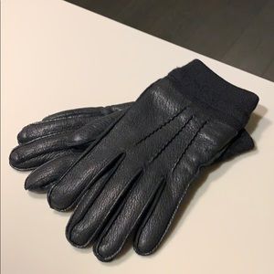 Club Monaco leather gloves